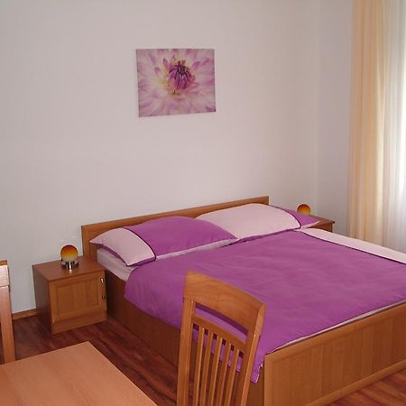 Penzion Rafael Poděbrady Habitación foto